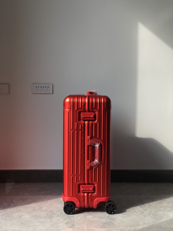 Highest Edition RIMOWA Topas Series 925 Germany(ZP special precious one can be said to be rimowa debut so far the long history of the classic series now the official website can not be bought unless specifically run abro