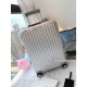 Oh My God! The same luggage as Gigi Lee!The Rimowa Original Twist collection is yet another luxurious experience! Aluminum-magnesium alloy shell with colorful accessories, side locking brackets and handles, bold color sc