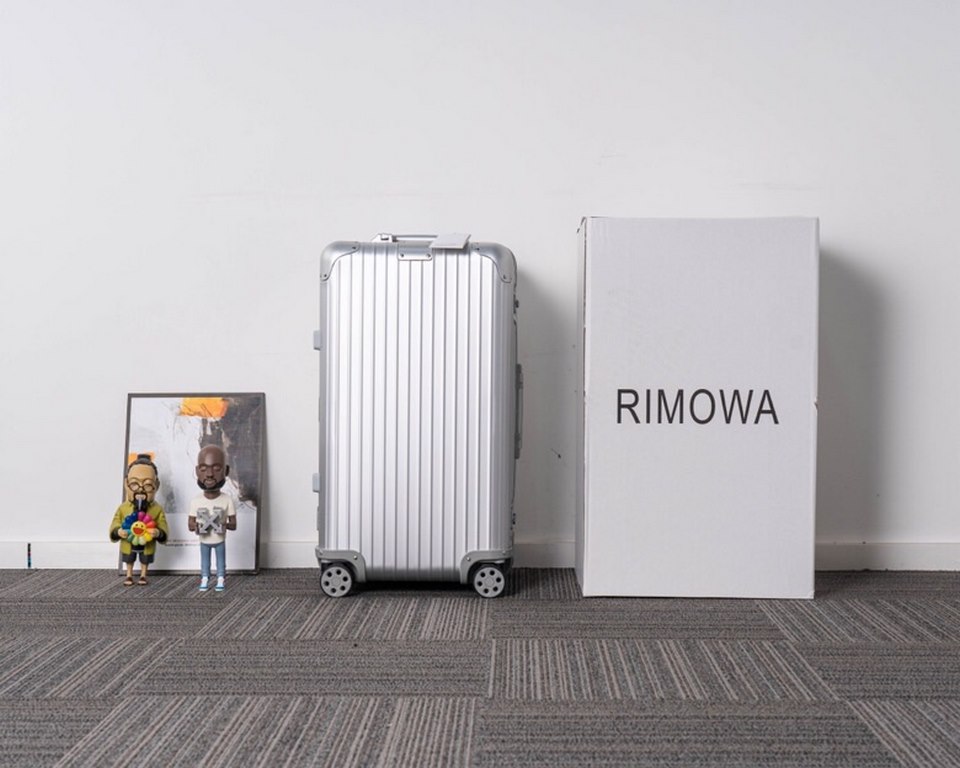 Fatty Fong, Truck Sport All Aluminum~~~Rimowa original Topas series~~~~~~Top Craftsmanship...... Rimowa Luggagetrolley case【All Aluminum-Magnesium Alloy】Original Sport Sport Edition!A super high level of compulsion, a lo