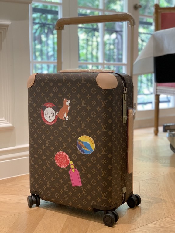 LOUIS VUITTON-HORIZON four-wheeled trolley case 55cm Specifications 38  55  21 (L  H  W) counter genuine quality In stock!L V Horizon trolley case is a classic piece created by the brand in collaboration with designer Ma