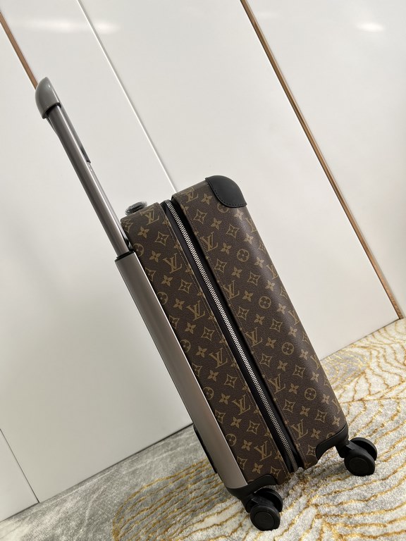 EXCLUSIVE PHOTO The new Horizon luggage revolutionizes Louis Vuitton's legendary heritage with a creative twist. The iconic Monogram canvas is embellished with travel appliqués that harken back to the brand's heritage of