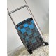 Exclusive Photo Horizon Luggage】The new Horizon luggage revolutionizes Louis Vuitton's legacy with a creative twist. The iconic Monogram canvas is embellished with travel appliqués that harken back to the brand's heritag