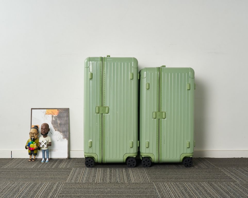 Rimowa wow wow wow       !Small tile new products are presented for a first look! [Let me see]Green Bamboo Green 