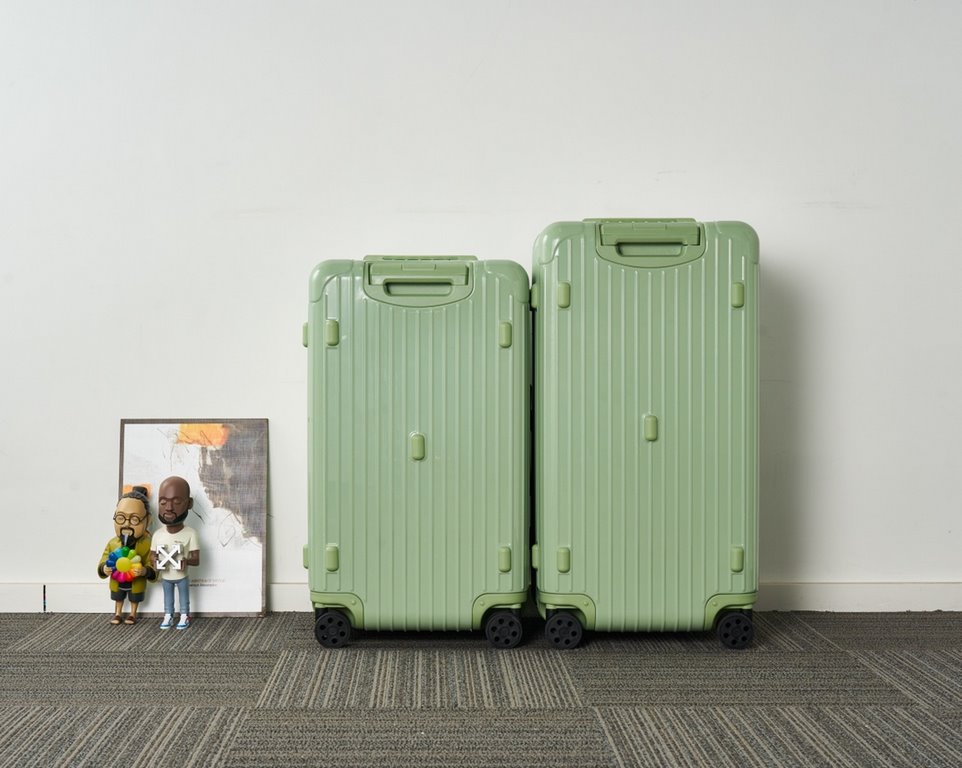 Rimowa wow wow wow       !Small tile new products are presented for a first look! [Let me see]Green Bamboo Green 