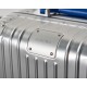 rimowa Germany counter zimmerova aluminum Original2019 new limited edition boarding trolley luggage. The highest version of the market, the handles are wrapped in leather, the market ordinary goods are made of plastic on