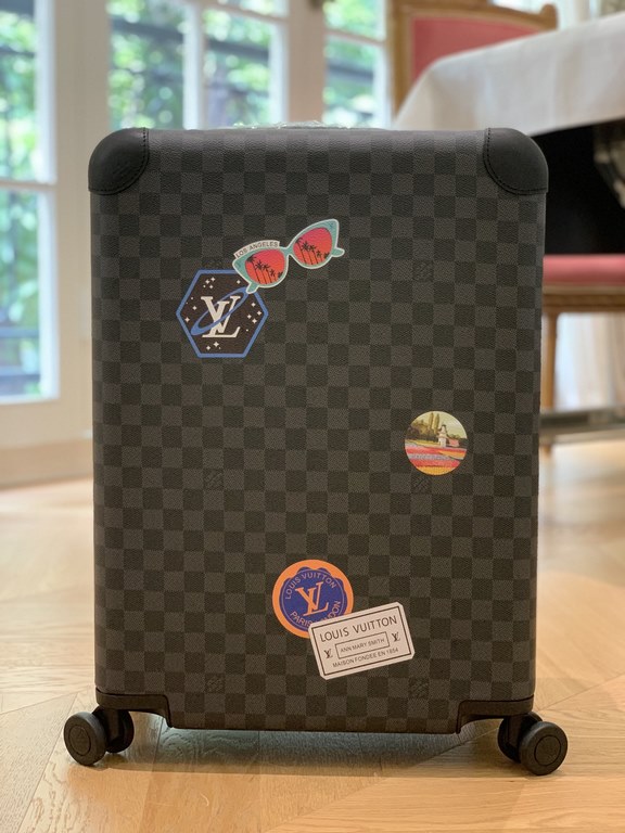 LOUIS VUITTON-HORIZON four-wheeled trolley case 55cm Specifications 38  55  21 (L  H  W) counter genuine quality In stock!L V Horizon trolley case is a classic piece created by the brand in collaboration with designer Ma