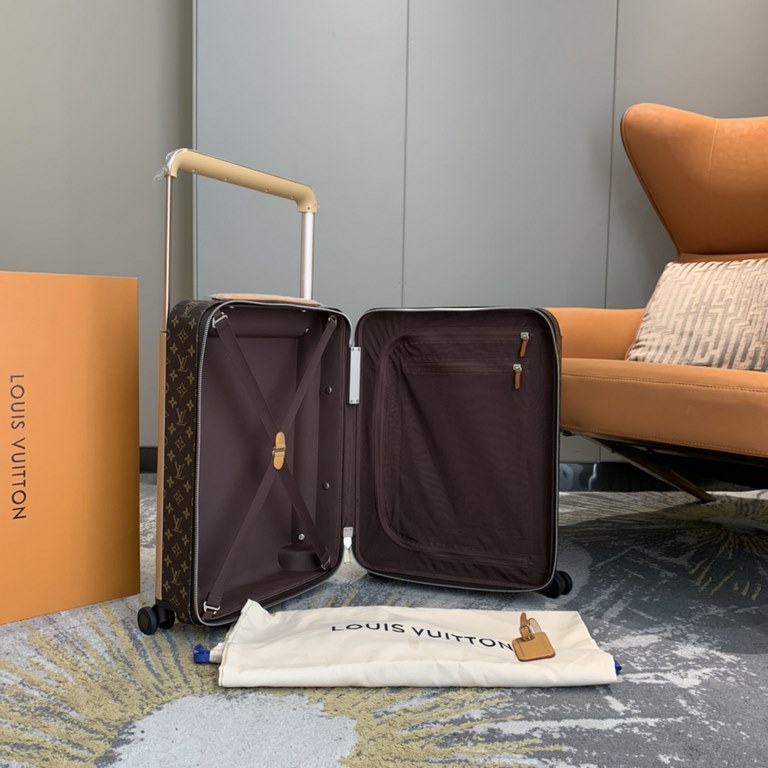 55cmHORIZON Four Wheel Trolley Case, 55cmMeet the future of luxury four-wheeled luggage. From Marc Newson, a recognized master of groundbreaking industrial design, this lightweight four-wheeled trolley creates a flat, sp