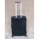 rimowa rimowa suitcase   model number1520pc regular model 秘 combination lock    material ultra-lightweight carbonate polyester material made of   stylish new single trolley handle   infinite trolley handle (can be stoppe