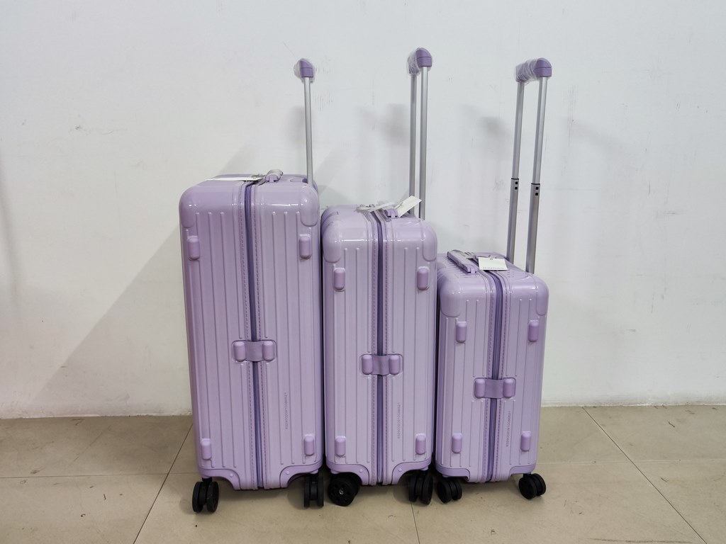 RIMOWA Lavender Purple 2126303133 In stock