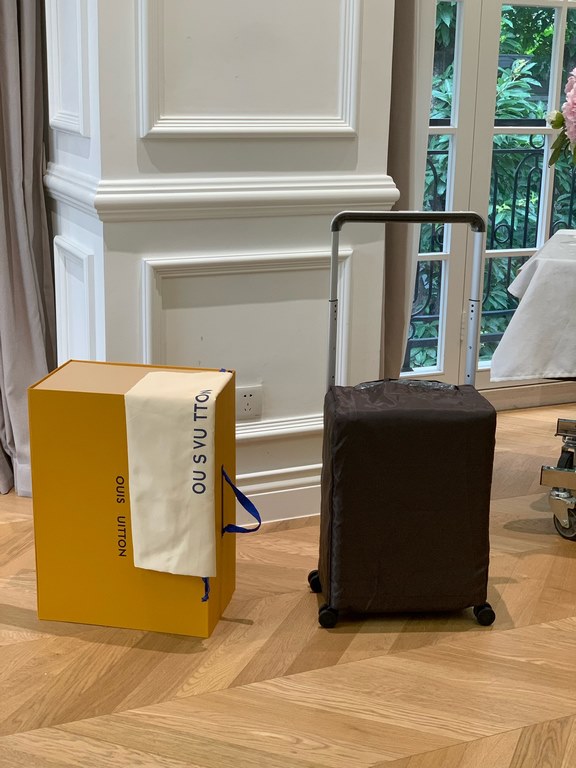 LOUIS VUITTON-HORIZON four-wheeled trolley case 55cm Specifications 38  55  21 (L  H  W) counter genuine quality In stock!L V Horizon trolley case is a classic piece created by the brand in collaboration with designer Ma