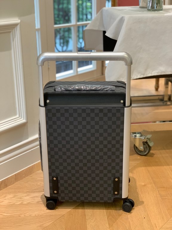 LOUIS VUITTON-HORIZON four-wheeled trolley case 55cm Specifications 38  55  21 (L  H  W) counter genuine quality In stock!L V Horizon trolley case is a classic piece created by the brand in collaboration with designer Ma