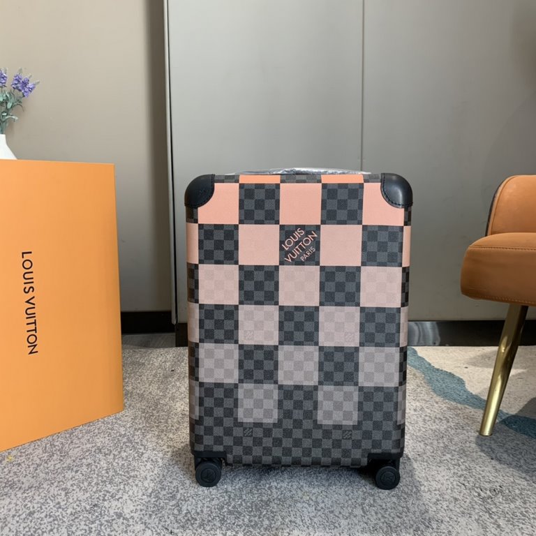 Tapping into the creative potential of the brand's classic Damier canvas, the new Horizon luggage features the Damier Graphite Giant pattern in varying shades of plaid in different sizes, with flexible dual wheels and a 