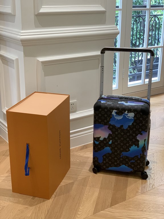 LOUIS VUITTON-HORIZON four-wheeled trolley case 55cm Specifications 38  55  21 (L  H  W) counter genuine quality In stock!L V Horizon trolley case is a classic piece created by the brand in collaboration with designer Ma