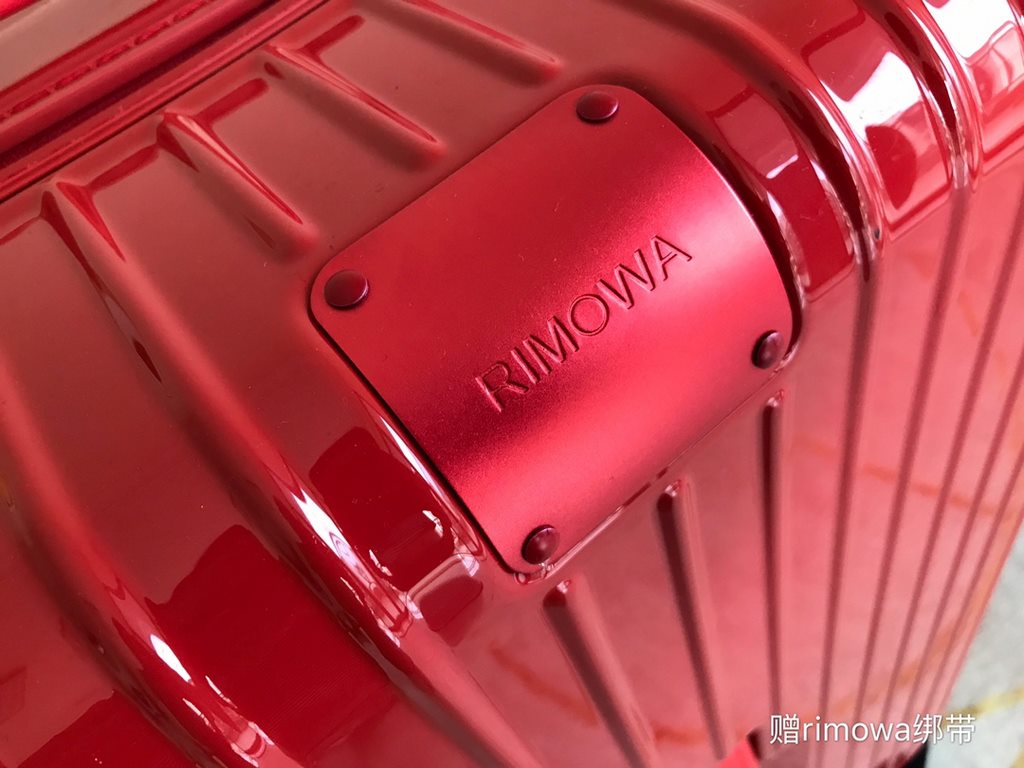 Rimowa Luggage  Luggage[PC zipper case] Must get the same high-color suitcase of Yi Yi Qianxi! New color series! Recently it is really a fire ah   meta full of Rimowa essential trunk plus series, the little name of the s