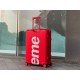 Supreme X Rimowa co-branded modelsSupreme X Rimowa pair of oxidized version1）Super oxide version is oxidized on the case, it can't be removed by tearing the buckle.(2) The aluminum handle is marked with an abrasive, not 