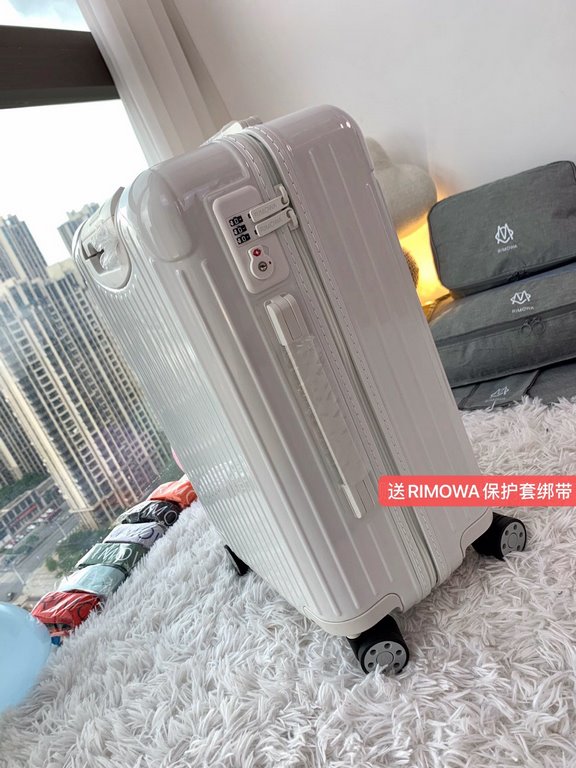 [White] RIMOWA Zhimowa new color suitcase, easy to use the same Essential series, colorful, enjoy the journey. Using the national universal TSA customs lock, upgraded version of the simple logo fashion high-end, universa