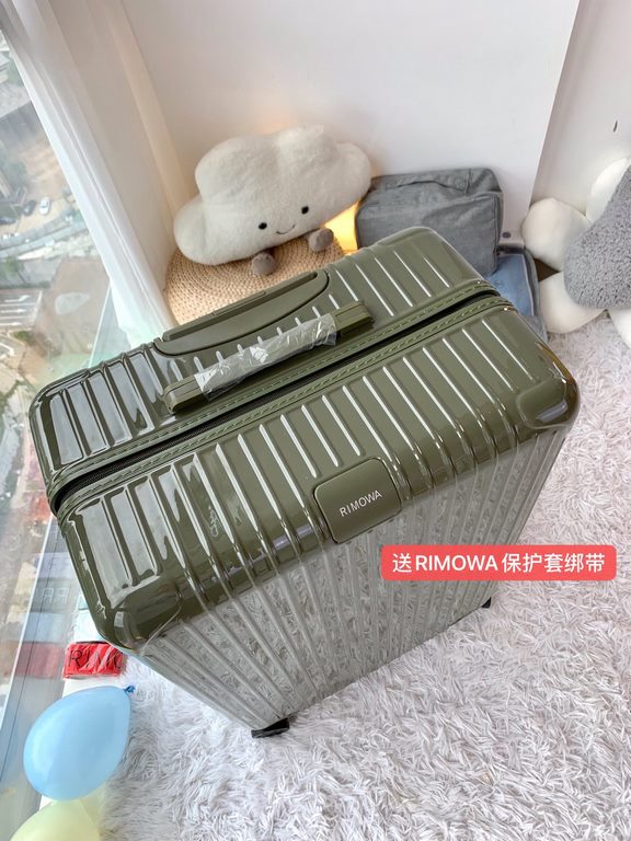 [Cactus green] RIMOWA Zhimowa new color suitcase, easy to use the same Essential series, colorful, enjoy the journey. Using the national universal TSA customs lock, upgraded version of the simple logo fashion high-end, u