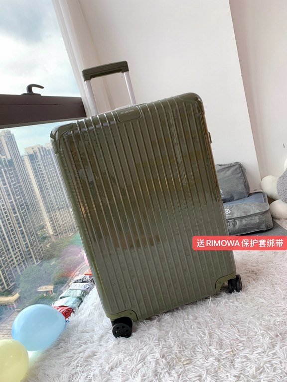 [Cactus green] RIMOWA Zhimowa new color suitcase, easy to use the same Essential series, colorful, enjoy the journey. Using the national universal TSA customs lock, upgraded version of the simple logo fashion high-end, u