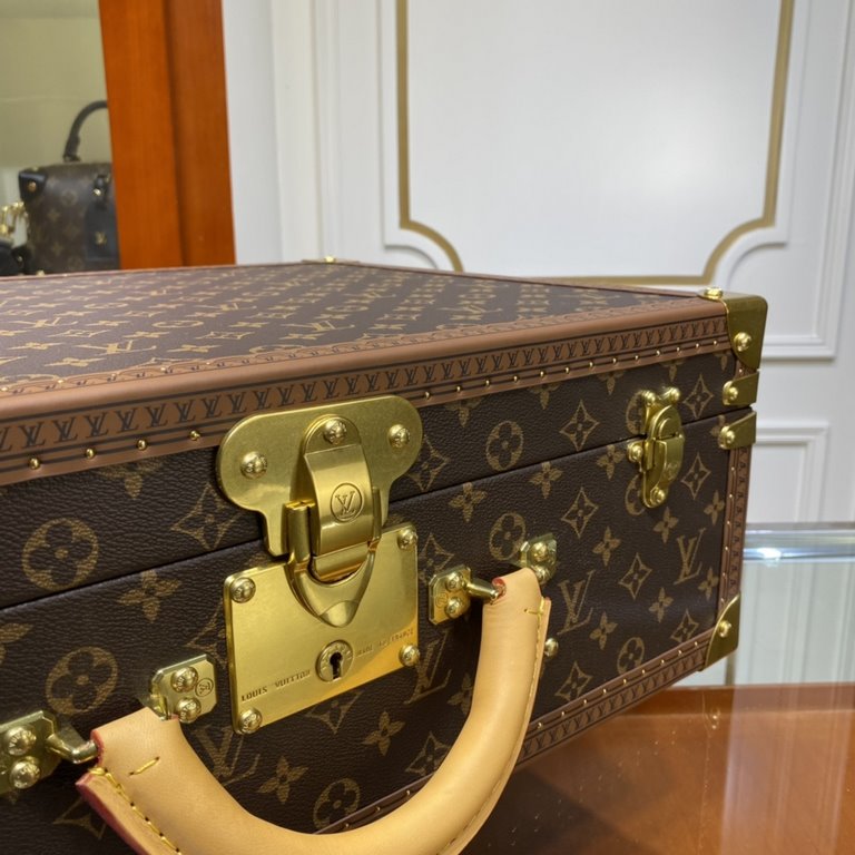 M4700ZX50Cm Actual PictureLouis Vuitton saw these hard cases! There are only two words in the heart of the goose lady have goods ah ah ah ah ah ah ah ah ah ah ah ah ah ah ah ah ah ah ah.    After all, all are Louis Vuitt