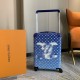 [55cm High Goods Right Version Box]HORIZON Four Wheeled Trolley CaseMatching version details1) Trolley material aluminum alloy silver thin trolley, round hole snap, aluminum alloy button.2)Wheels opposite version of the 