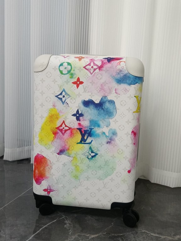 Capacity 28 liters Weight 2.6kgMaterial Ultra-lightweight Monogram canvas material   mesh lining   cowhide leather corners   metal fittings   large external trolley barThe newest version, version 2022, has a watercolor i