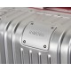 rimowa Germany counter rimowa aluminum Original219 new limited edition boarding trolley luggage. The highest version of the market, the handles are wrapped in leather, the market ordinary goods are made of plastic on the