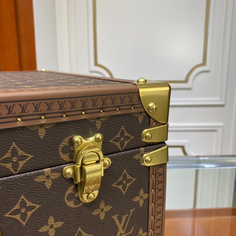 Louis Vuitton saw these hard cases! Goose lady heart only two words have goods ah ah ah ah ah ah ah ah ah ah ah ah ah ah ah ah ah ah ah ah ah ah.    After all, all are Louis Vuitton customized models.      These boxes (L