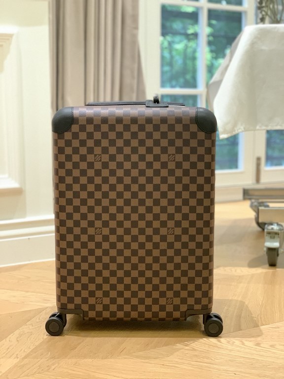 LOUIS VUITTON-HORIZON four-wheeled trolley case 55cm Specifications 38  55  21 (L  H  W) counter genuine quality In stock!L V Horizon trolley case is a classic piece created by the brand in collaboration with designer Ma