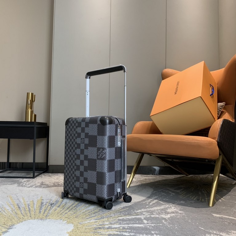 55CMHORIZON Four Wheel Trolley Case, 55cmMeet the future of luxury four-wheeled luggage. From Marc Newson, a recognized master of groundbreaking industrial design, this lightweight four-wheeled trolley creates a flat, sp