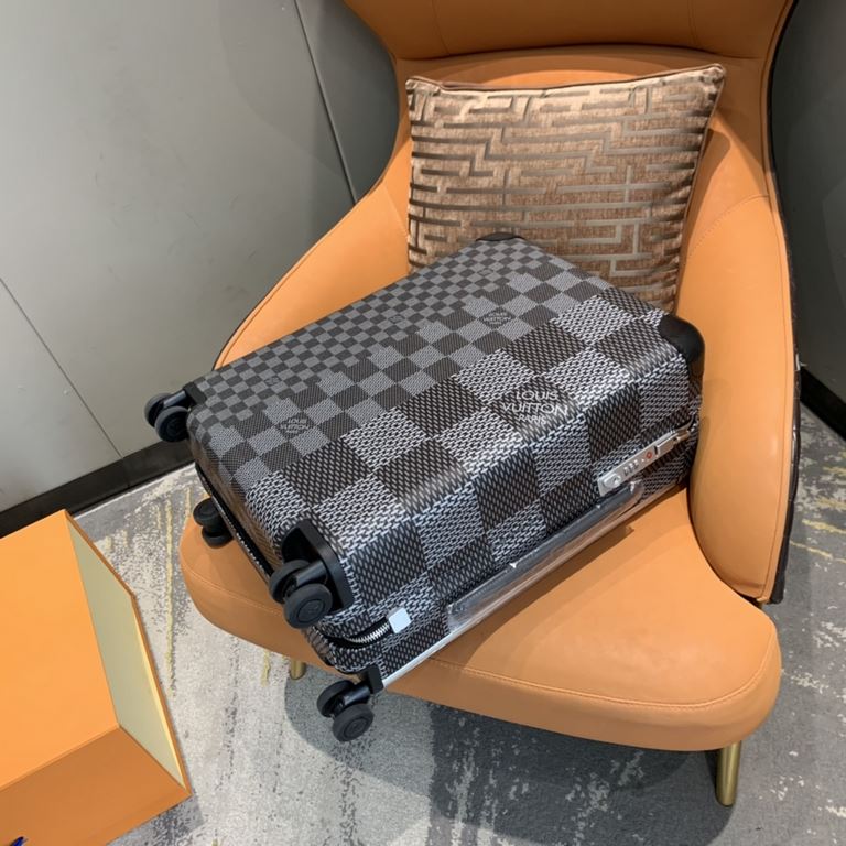 55CMHORIZON Four Wheel Trolley Case, 55cmMeet the future of luxury four-wheeled luggage. From Marc Newson, a recognized master of groundbreaking industrial design, this lightweight four-wheeled trolley creates a flat, sp