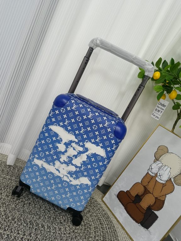 #SkyBlue Hot Model    Horizontal creative trolley case four wheels wide trolley barTrendy design without being ostentatious or ostentatious