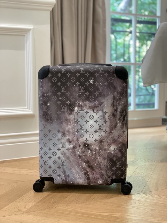 LOUIS VUITTON-HORIZON four-wheeled trolley case 55cm Specifications 38  55  21 (L  H  W) counter genuine quality In stock!L V Horizon trolley case is a classic piece created by the brand in collaboration with designer Ma