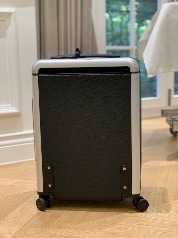 LOUIS VUITTON-HORIZON four-wheeled trolley case 55cm Specifications 38  55  21 (L  H  W) counter genuine quality In stock!L V Horizon trolley case is a classic piece created by the brand in collaboration with designer Ma