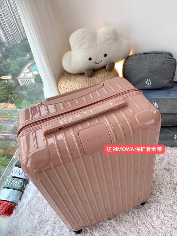 [Desert Powder] RIMOWA RIMOWA new color suitcase, easy to use the same Essential series, colorful, enjoy the journey. Using the national universal TSA customs lock, upgraded version of the simple logo fashion high-end, u