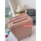 [Desert Powder] RIMOWA RIMOWA new color suitcase, easy to use the same Essential series, colorful, enjoy the journey. Using the national universal TSA customs lock, upgraded version of the simple logo fashion high-end, u