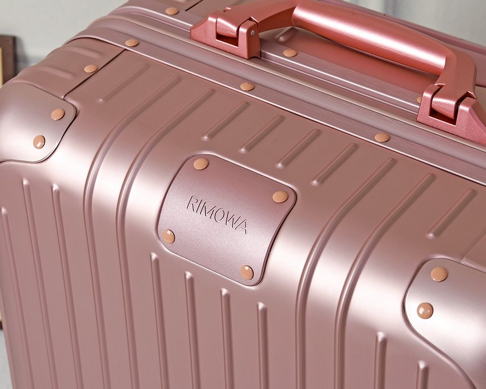 Highest Edition RIMOWA Topas Series 925 Germany(ZP special precious one can be said to be rimowa debut so far the long history of the classic series now the official website can not be bought unless specifically run abro