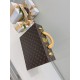 M4700TSZBBoite Bijoux Louis Vuitton Jewelry Comes to Town34.025.010cm (L H W)Super nice handfeeling soft inner liningGilt metal piecesTree paste leather handle (single handle)Matching locking clasp Key  Double-layered in