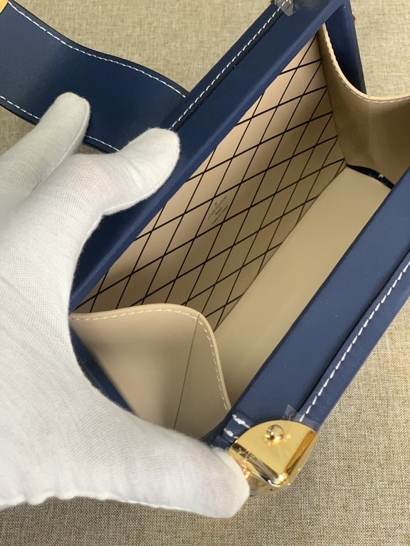 Top Original Exclusive M59717 Denim Blue Steel Nicloas Ghesquière Petite Malle Handbag Laid-back; Sand-washed denim highlights the Monogram jacquard weave, S-lock closure and cowhide reinforced corners continue the class