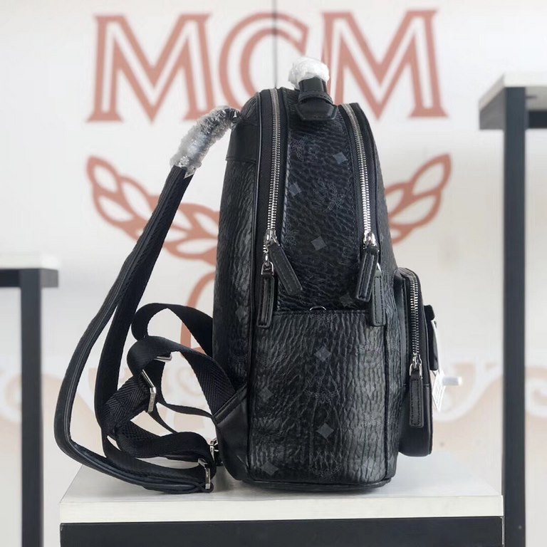 Code 5730Original Stock  MCM  2020 New  Stark Visetos  Duffel BagThis backpack takes all the crowd-pleasing goodness of the Stark duffel bag, with a sleeker shape, embossed pattern, and interior compartments for easy sto