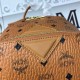 [MCM] Original stock   Duke model backpack, made of classic MCM letter print coated canvas in a minimalist style, features a top closure zipper. Built-in compartment for tablet storage. The interior is optionally lined w