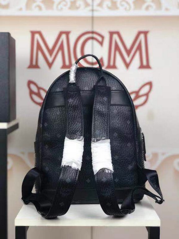 Code 5927  small and medium size figure[Rose] MCM [Rose] Gunta M Studded Backpack Bold style without losing detail  Unique features adorned with bright metal studs, featuring interior laptop compartment, side exterior po