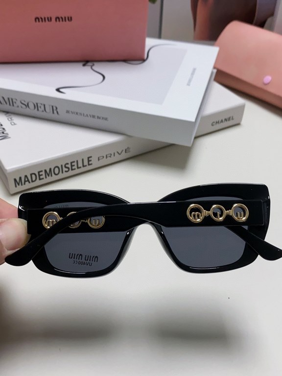 MiuMiu fallacy 2024 new Europe and the United States new fashion sunscreen cat's eye women's sunglasses trend senior sense of popularity of Ms. sunglasses