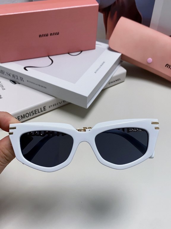 miumiu miu 2024 new personalized cone sunglasses, high-end luxury ladies trend glasses