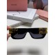 MIUMIU sunglasses are salty and sweet!!!! Love it so much!How can beautiful women not have a pair of good-looking sunglassesThis style of sunglasses is really nice!The miumiulogo on both sides is very chic!The shape is a