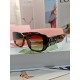 MIUMIU sunglasses are salty and sweet!!!! Love it so much!How can beautiful women not have a pair of good-looking sunglassesThis style of sunglasses is really nice!The miumiulogo on both sides is very chic!The modeling i