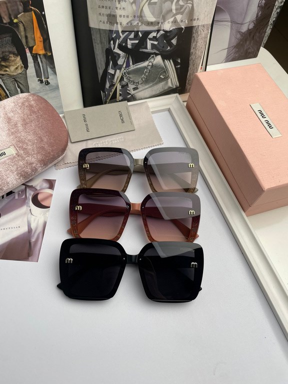 . NewBrand,   Miu Miu miumiu women's polarized sunglasses   TR frames   Imported Polaroid HD polarized lenses, metal logo inlaid temples, high-end customized design, wear a super model, travel and driving essentials. (No