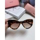 miumiu miu miu cat eye sunglasses, exquisite MiuMiu small logo, each big netroots blogger recommended!