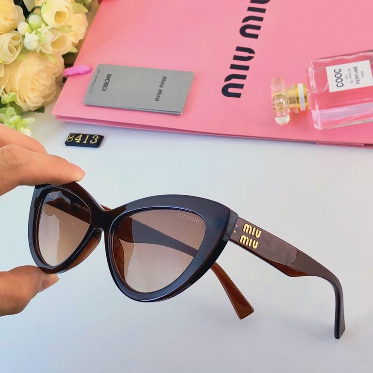 miumiu2024 new cat-eye sunglasses sunglasses in Europe and the United States retro sunglasses female small face fashionable high-level sense of netroots street shooting glasses