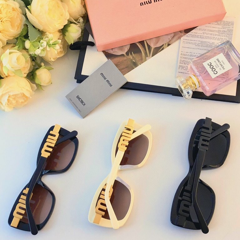 new miumiu letters fashion large frame square sunglasses ins Europe and the United States personality cross-border sunglasses female trend retro glasses