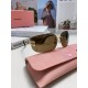 MIUMIU girl's new color is coming ~ want to weld on the face of the sunglasses!Hard goods are not afraid to be late ~ after months of ZP molding to createAny details perfectly reproduced, the official website without col